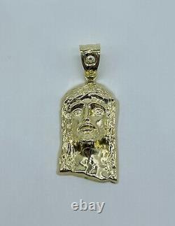 10k Yellow Gold Mens Jesus Head Pendant. New Item